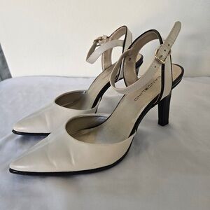 Bandolino Cream Pointed-Toe Pumps | Women’s Size 7 | Ankle Strap Heels
